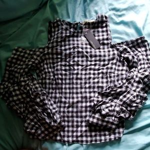 Cold shoulder ruffle sleeved blouse